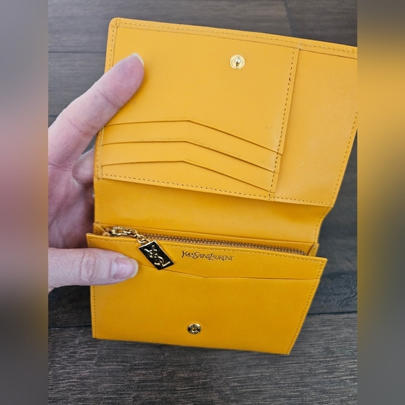 Vintage Yves Saint Laurent Yellow Folded Embossed Leather Wallet - MINT - Picture 9 of 15